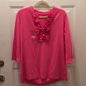 Adorable three-quarter length sleeve top